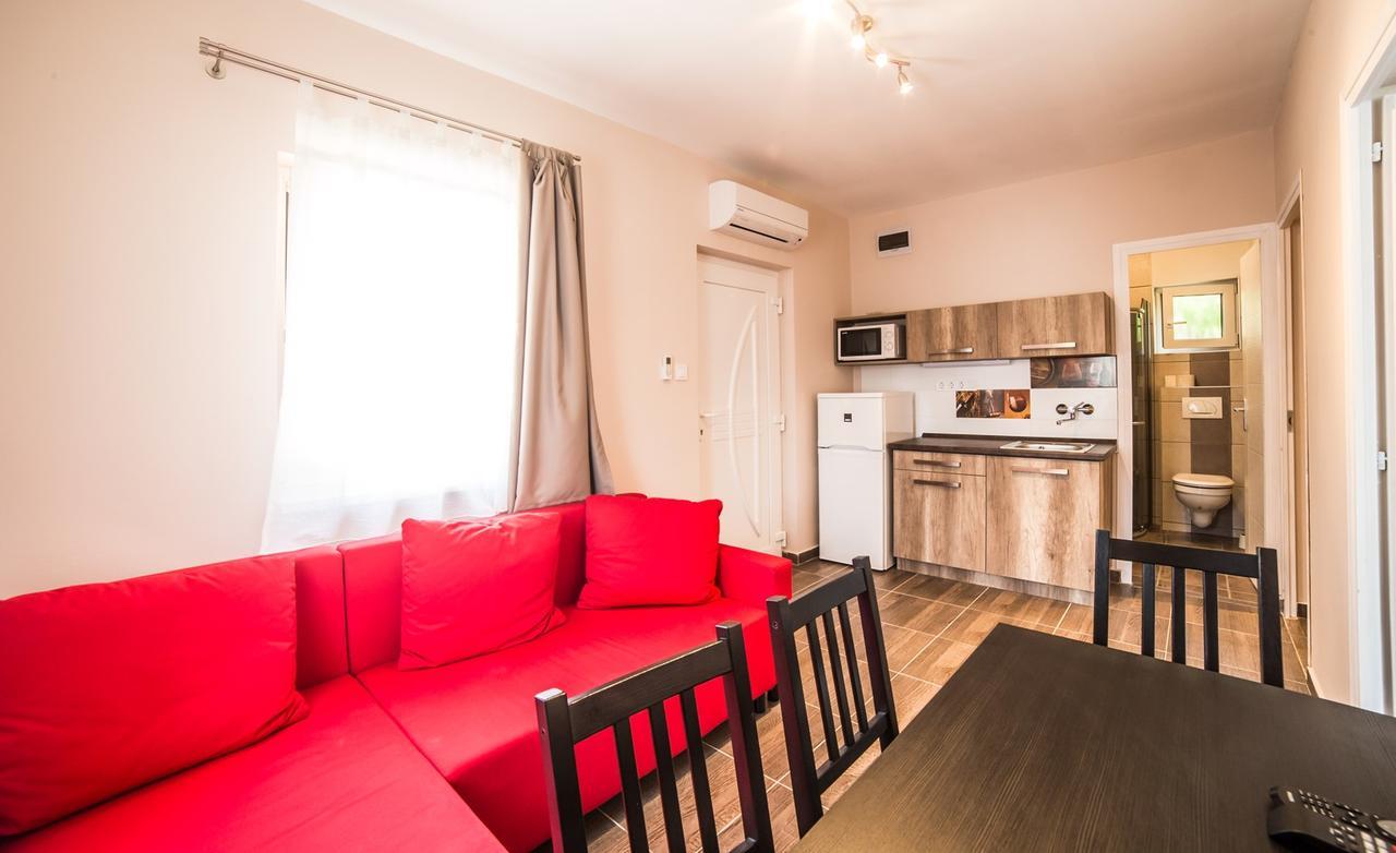 Tulipán Apartman Eger Exterior foto